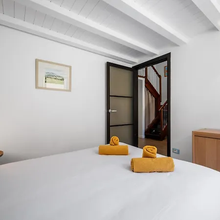 Apartamento La Marne, Charming Duplex In The Heart Of Downtown Menton