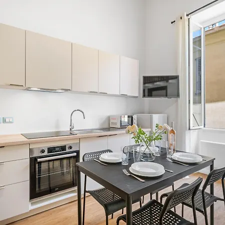 아파트 La Marne, Charming Duplex In The Heart Of Downtown 멍똥