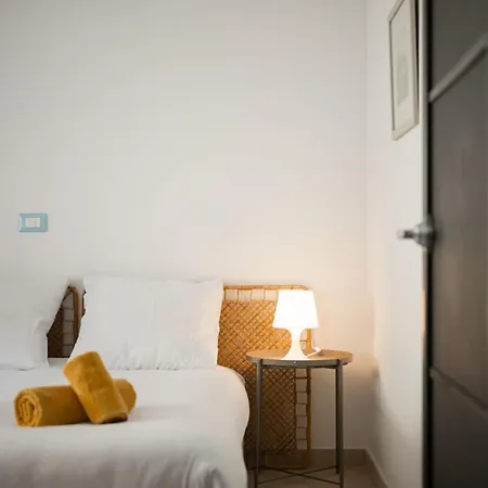 La Marne, Charming Duplex In The Heart Of Downtown * مينتون