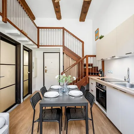 La Marne, Charming Duplex In The Heart Of Downtown Διαμέρισμα *